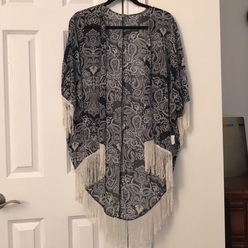 Tassel Draped Patterned Cardigan